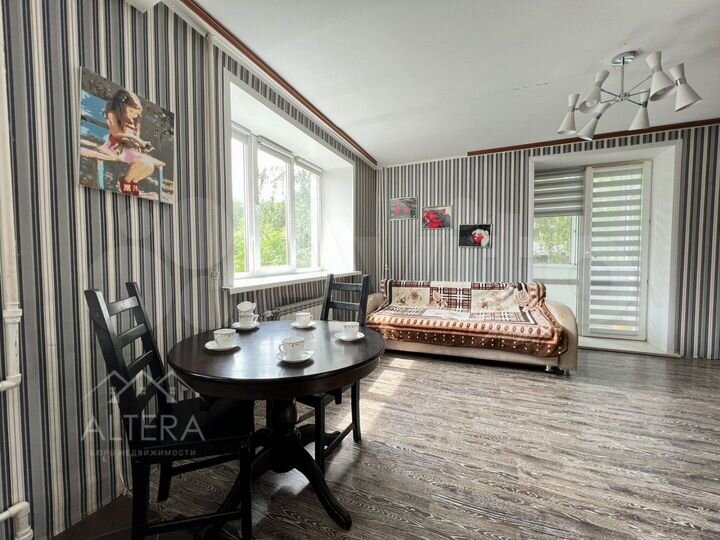 2-к. квартира, 57 м², 2/4 эт.