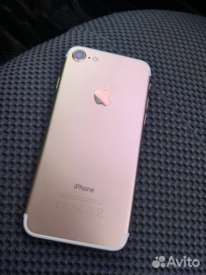 Телефон iPhone 7 128gb