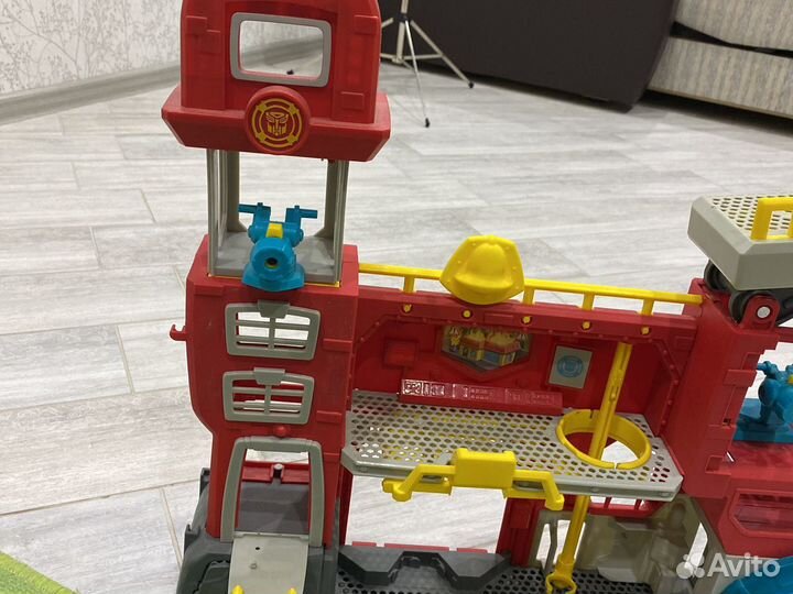 Hasbro станция