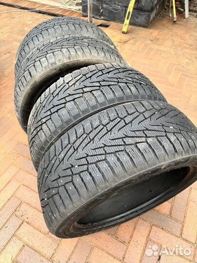 Nokian Tyres Hakkapeliitta 7 SUV 265/45 R21