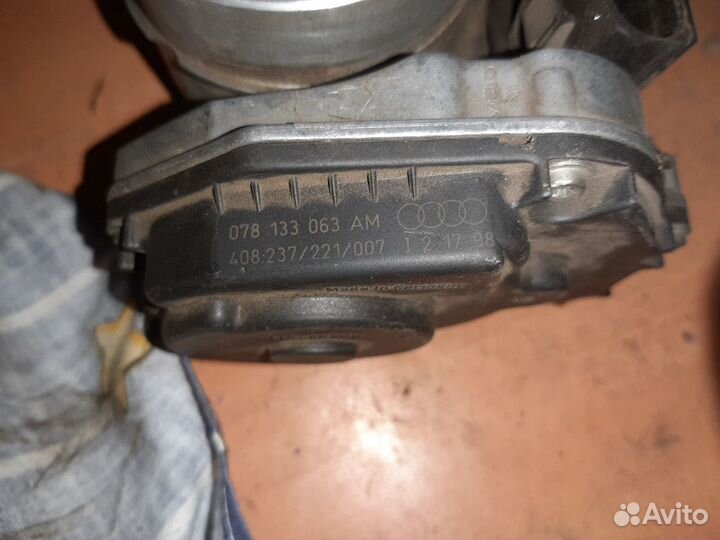 Дроссельная заслонка VW Passat Audi A4/ A6 2.4-2,8