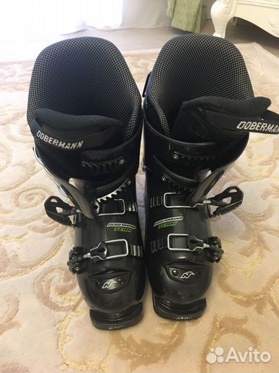 Горнолыжные ботинки
