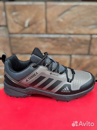 Adidas terrex Swift коричневые