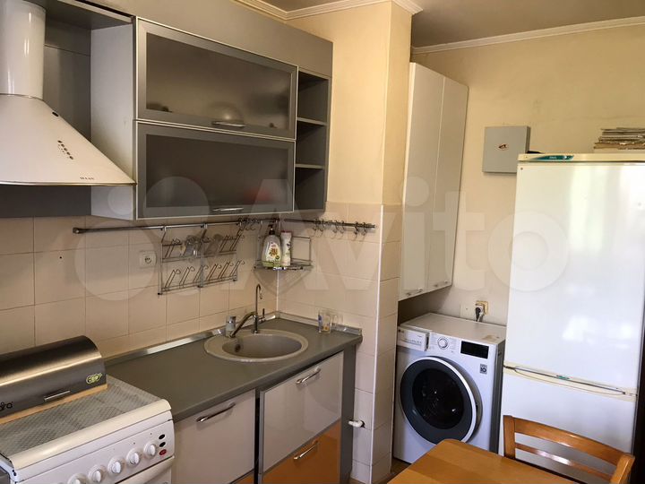 3-к. квартира, 75 м², 4/10 эт.