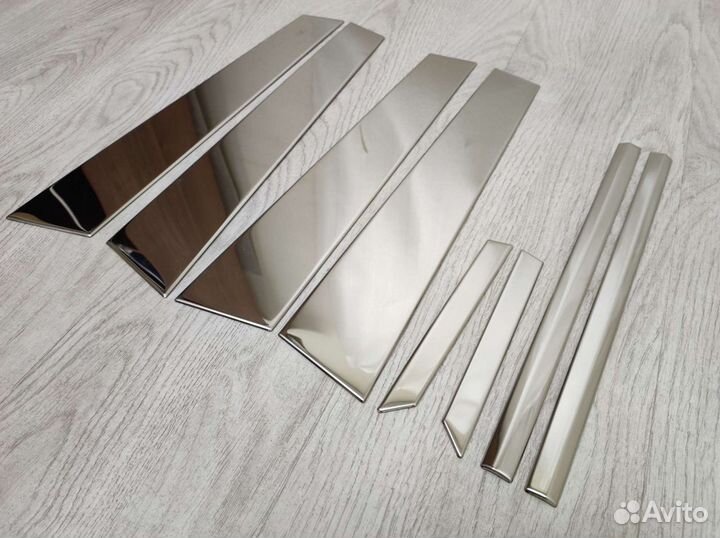 Накладки на стойки дверей Volkswagen Golf 7