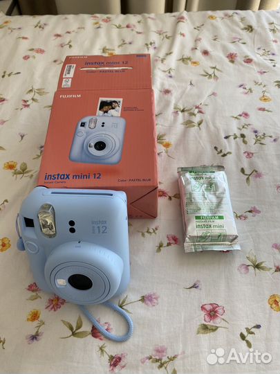 Фотоаппарат Instax mini 12