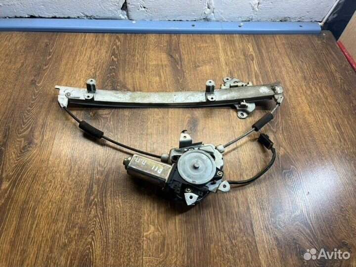 Стеклоподъемный механизм передний правый Nissan