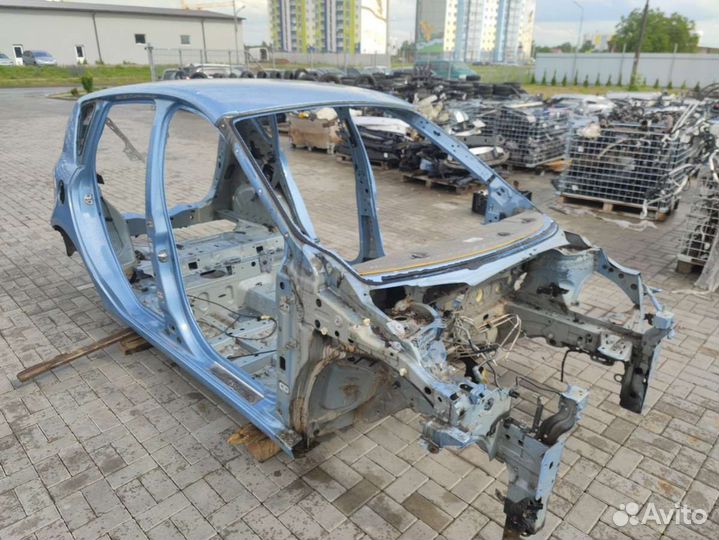 Лонжерон правый Renault Scenic 3 2010