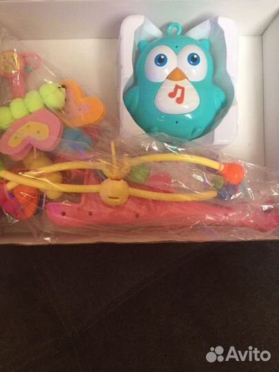 Мобиль на детскую кроватку, музыкальная игрушка