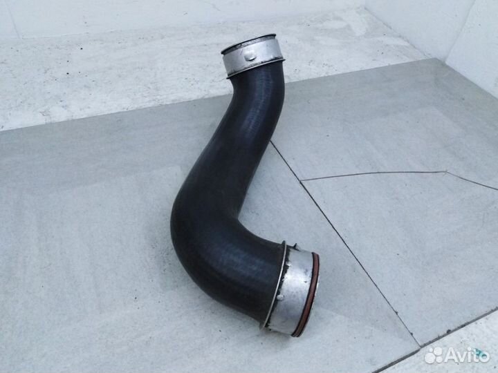 Патрубок интеркулера A2105284982