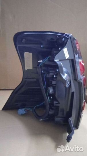 Задние фонари на Toyota Land Cruiser Prado