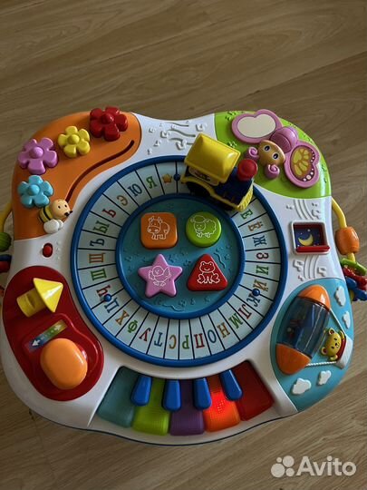 Развивающий столик fisher price