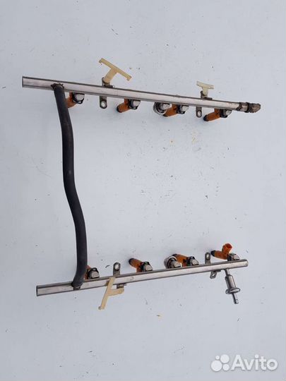 Топливная рампа форсунки Range Rover Sport L320