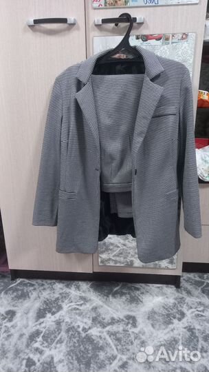 Брючный костюм женский 48 размер