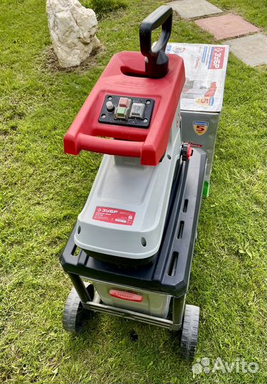 Измельчитель электрический зубр зиэ-65-2500