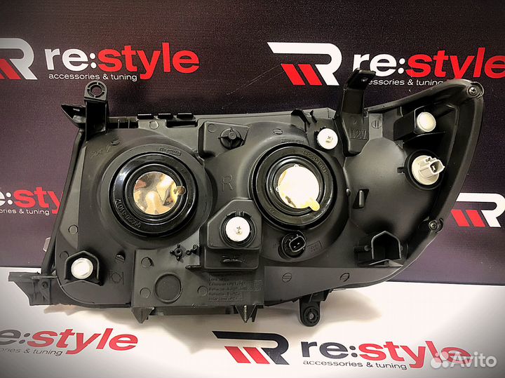 Фары Тойота Ленд Круизер 100 2003-2007 г