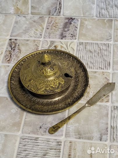 Икорница бронза