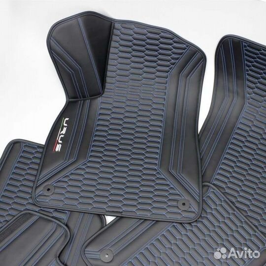 Комплект ковриков в салон автомобиля Lamborghini