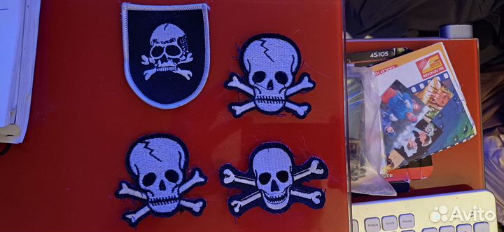 Нашивки череп и кости