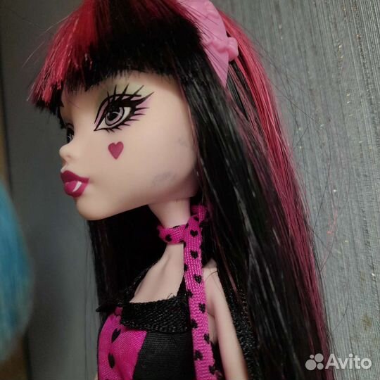 Лот кукол монстер хай гулия базовая дракулаура