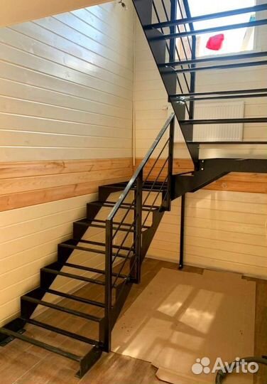 Лестницы с поворотом под ключ