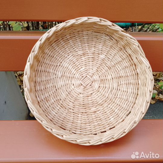 Плетеный поднос