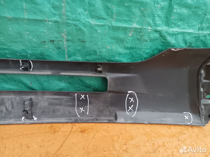 Накладка переднего бампера Outlander 2015-2018 г