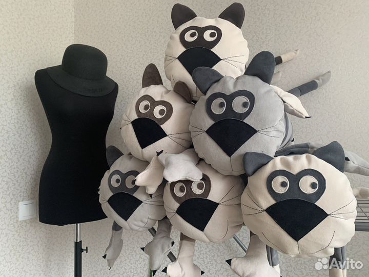 Декоратиные подушки Коты