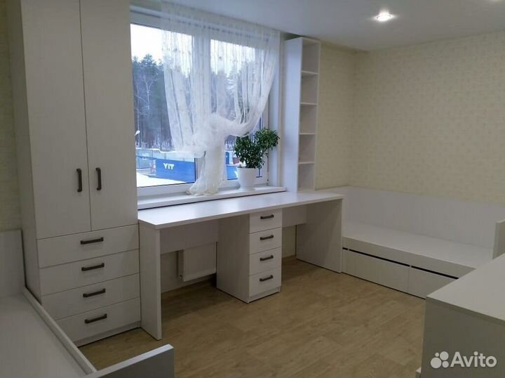 Письменный стол на заказ по Вашим размерам