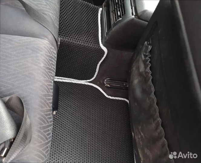 3D автомобильные коврики с доставкой по России