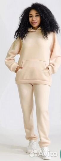 Спортивный костюм женский