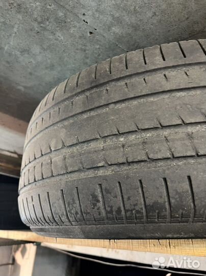 Pirelli P Zero Rosso 255/50 R19 103W