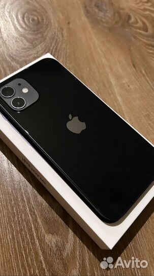 iPhone 12, 64 ГБ