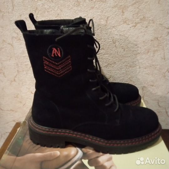 Ботинки женские зимние 38 размера
