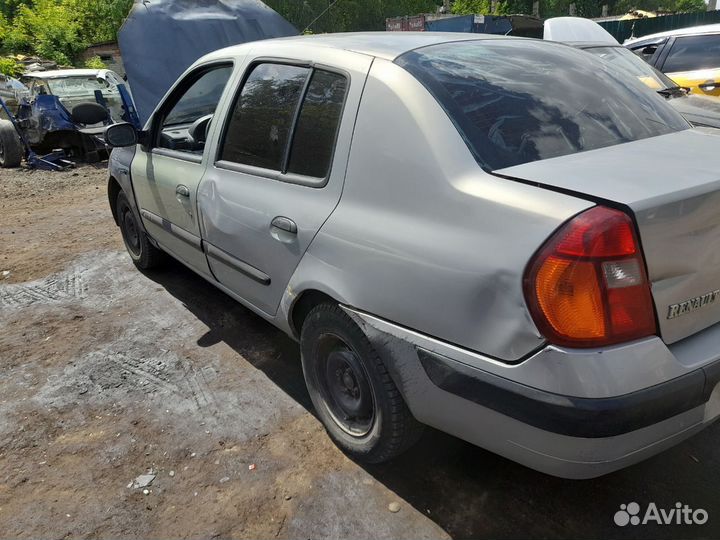 Автомобиль Рено Симбол 1 на запчасти