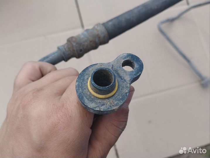 Трубка кондиционера Volvo XC90 1. 4.4