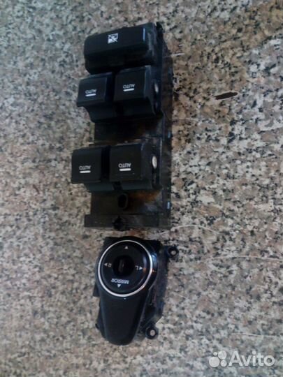 Блок управления стеклоподъемниками Хундай Ай 40