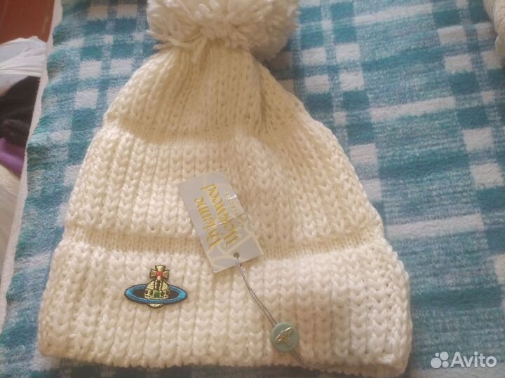 Береты и шапки новые