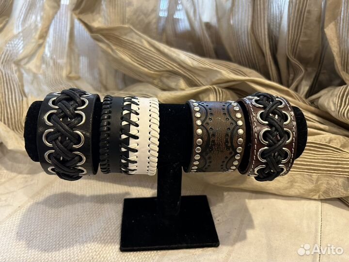 Кожаные браслеты и бижутерия
