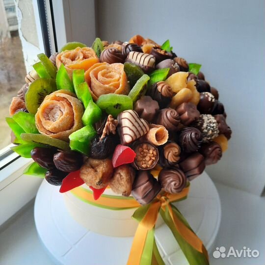 Съедобные подарки / букет из конфет