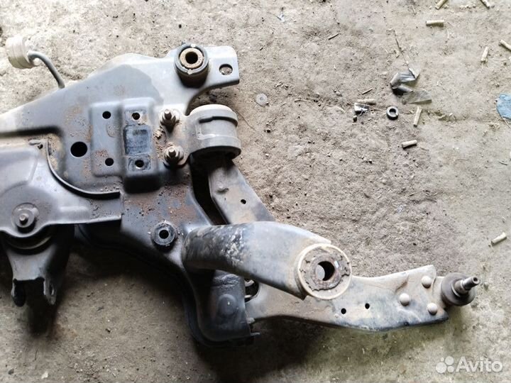 Подрамник передний Ford Focus 2