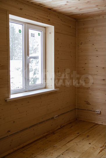 Дом 140 м² на участке 4 сот.