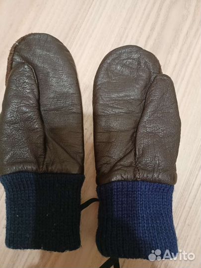 Варежки теплые, носки Як