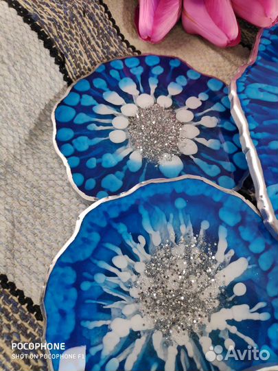 Поднос сервировочный и четыре подстаканника