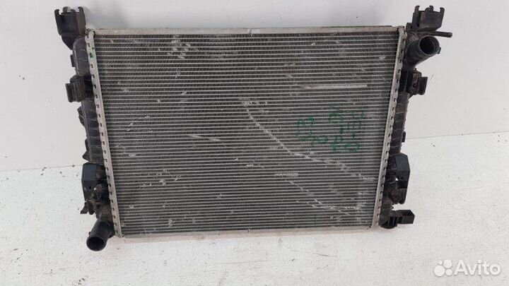 Радиатор охлаждения Renault Duster 2012