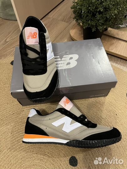 Кроссовки new balance 40 разные