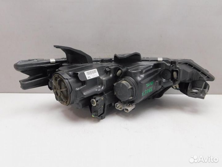 Фара левая Mitsubishi Outlander