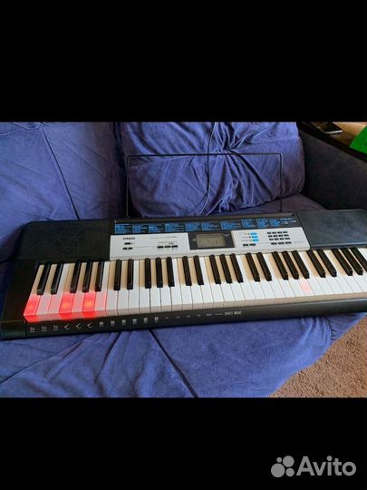 Синтезатор casio LK-136