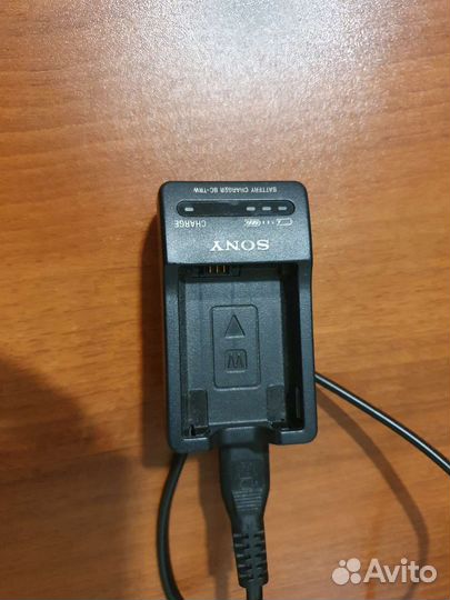 Sony BC-TRW зарядка, NP-FW50