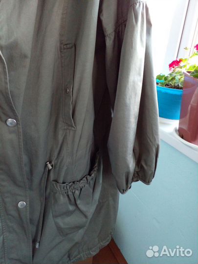 Ветровка женская